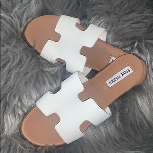 Steve Madden Greece Sandals